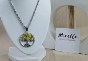 Cadena con dije en ópalo amarillo