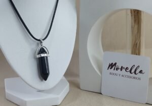 Cordón con dije obsidiana negra
