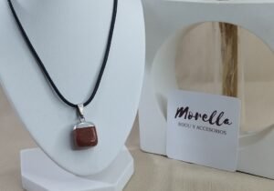 Cordón con dije del sol