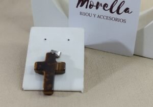 Dije en piedra ojo de tigre